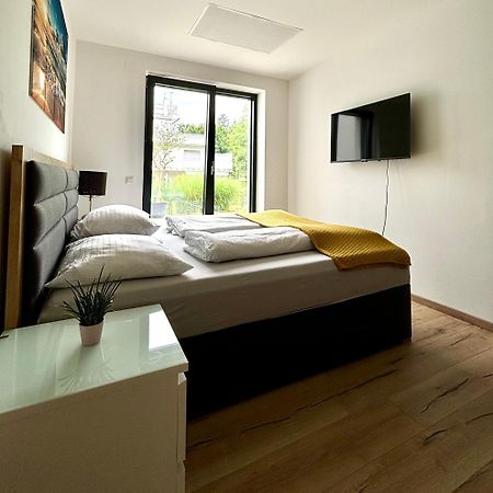 Schoene Wohnung Mit Terrasse Und Parkplatz 벨덴암워스에르시 외부 사진