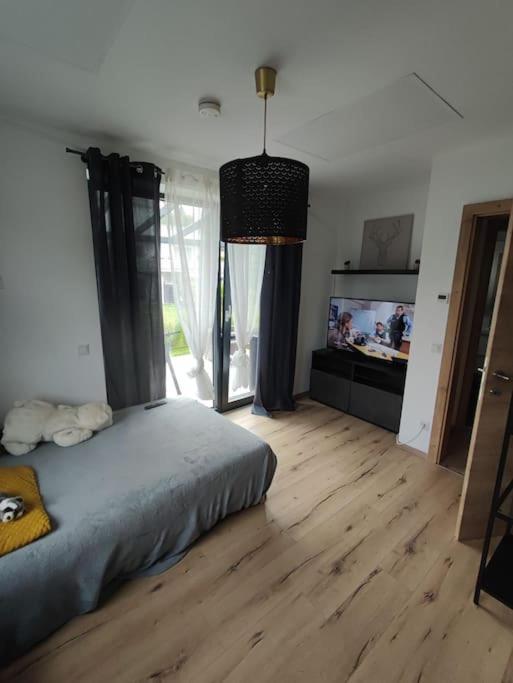 Schoene Wohnung Mit Terrasse Und Parkplatz 벨덴암워스에르시 외부 사진